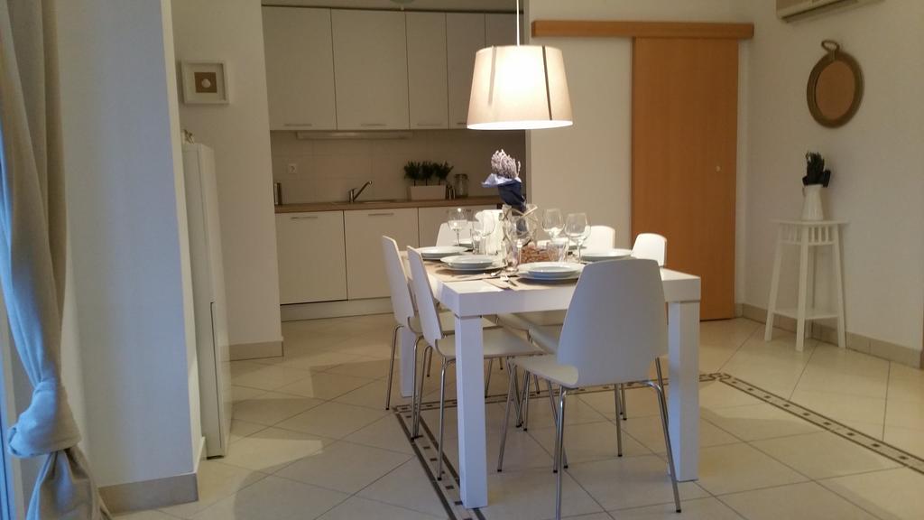 Novi Vinodolski Apartment Rum bild