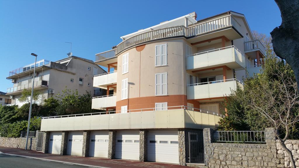 Novi Vinodolski Apartment Rum bild